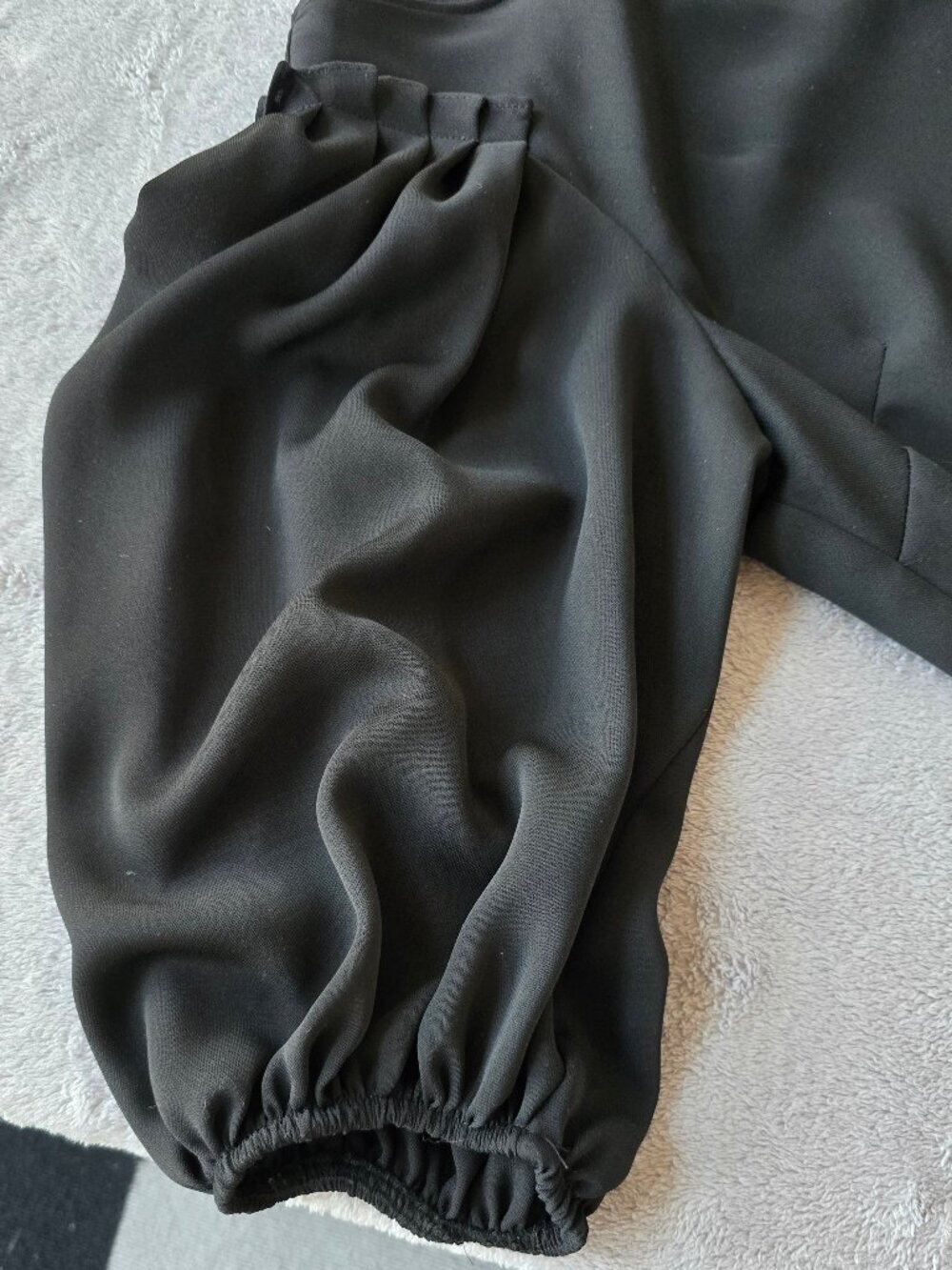 ZARA mini black elegance, puff sleeve size medium - Picture 7 of 10